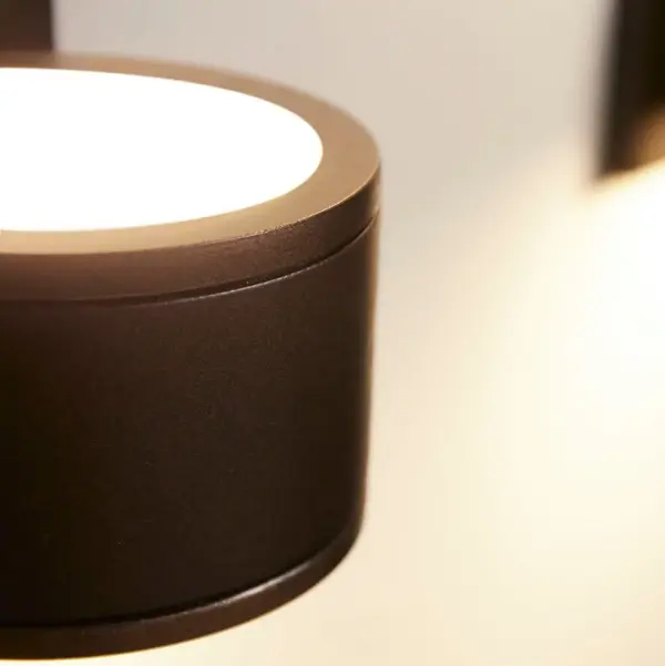 Refined Contemporary Outdoor Lighting with Wet-Rated Durability - Image 4