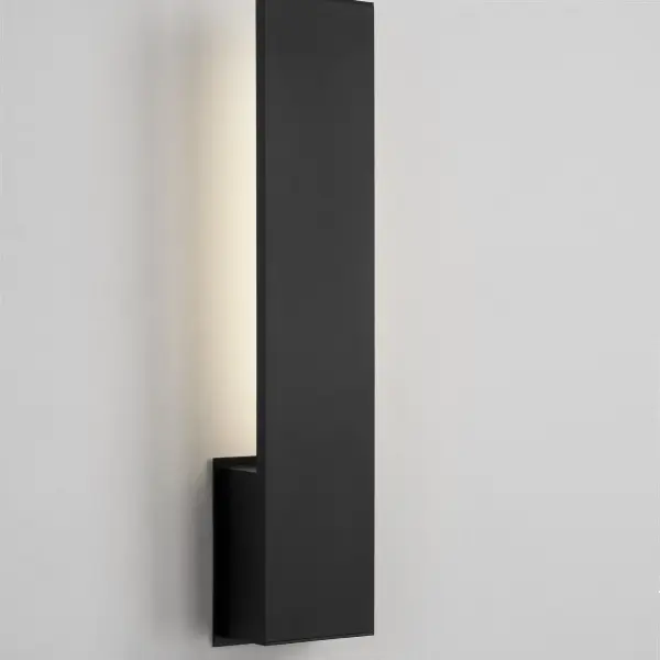 ICON CCT Wet Sconce in Black - Image 4