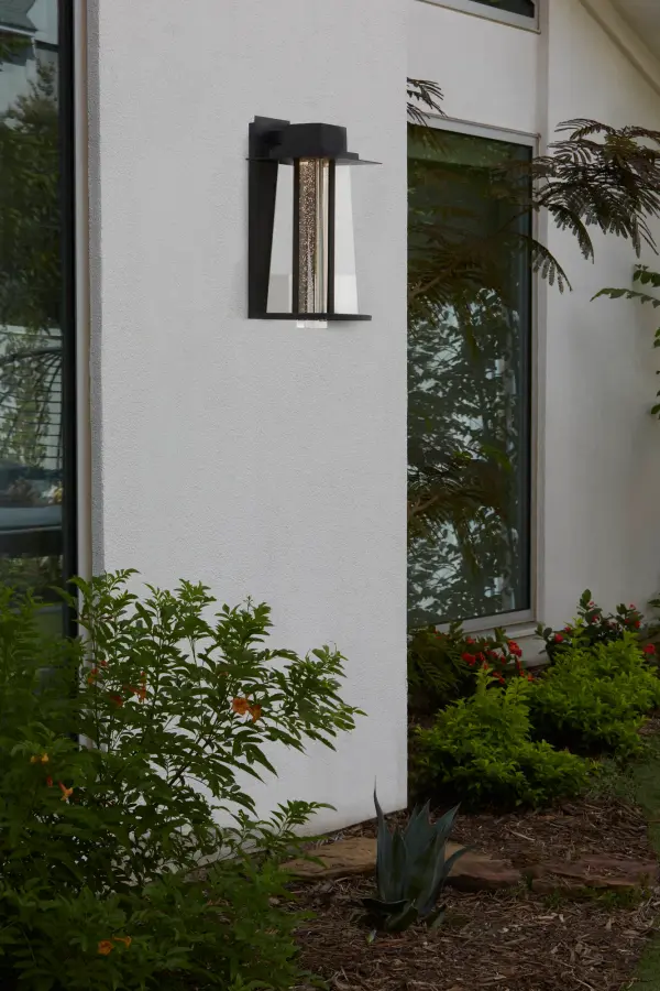 Arté 19" Outdoor Lantern in Black - Image 5